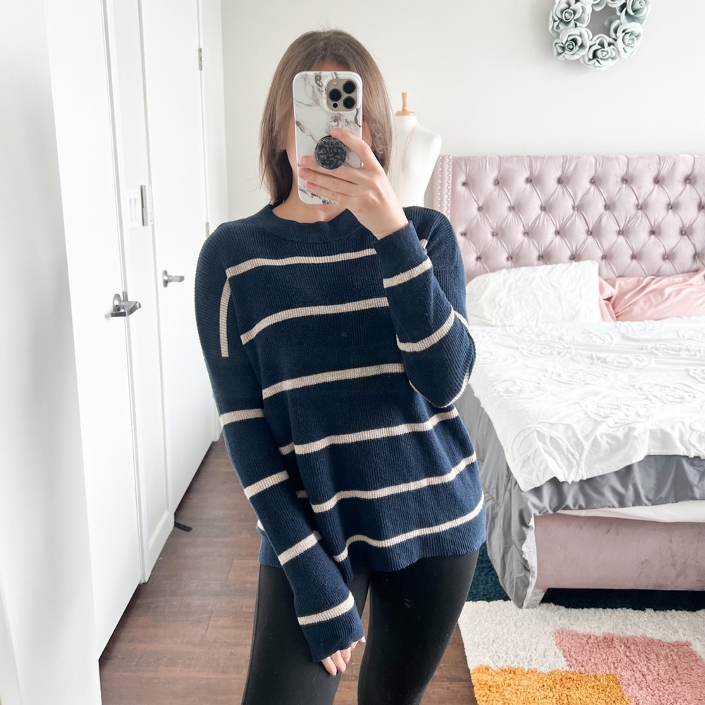 American Eagle Navy Blue Striped Pullover Jegging Fit Sweater Size XXS